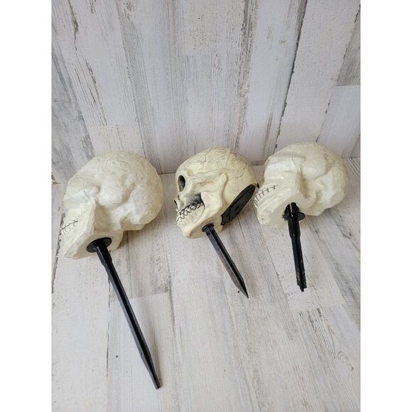 Skeleton head set AS IS lawn Decor stake Halloween prop - Picture 15 of 16